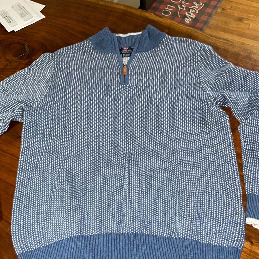 Vineyard Vines pullover sweater